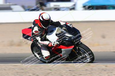 media/Jan-08-2022-SoCal Trackdays (Sat) [[1ec2777125]]/Turn 15 Inside (950am)/